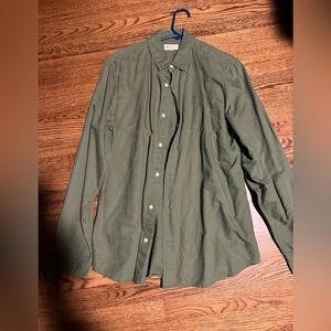 Gap standard fit large button up shirt linen